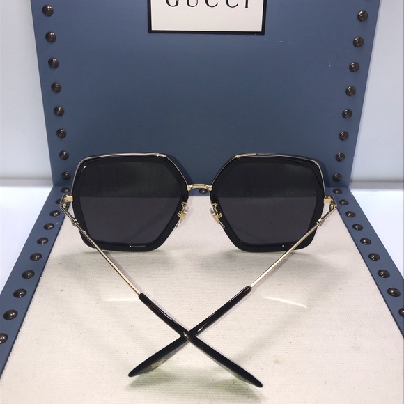 Gucci Black Gg0106s 001 Gg 0106s Grey Lens Sunglasses - Picture 6 of 10